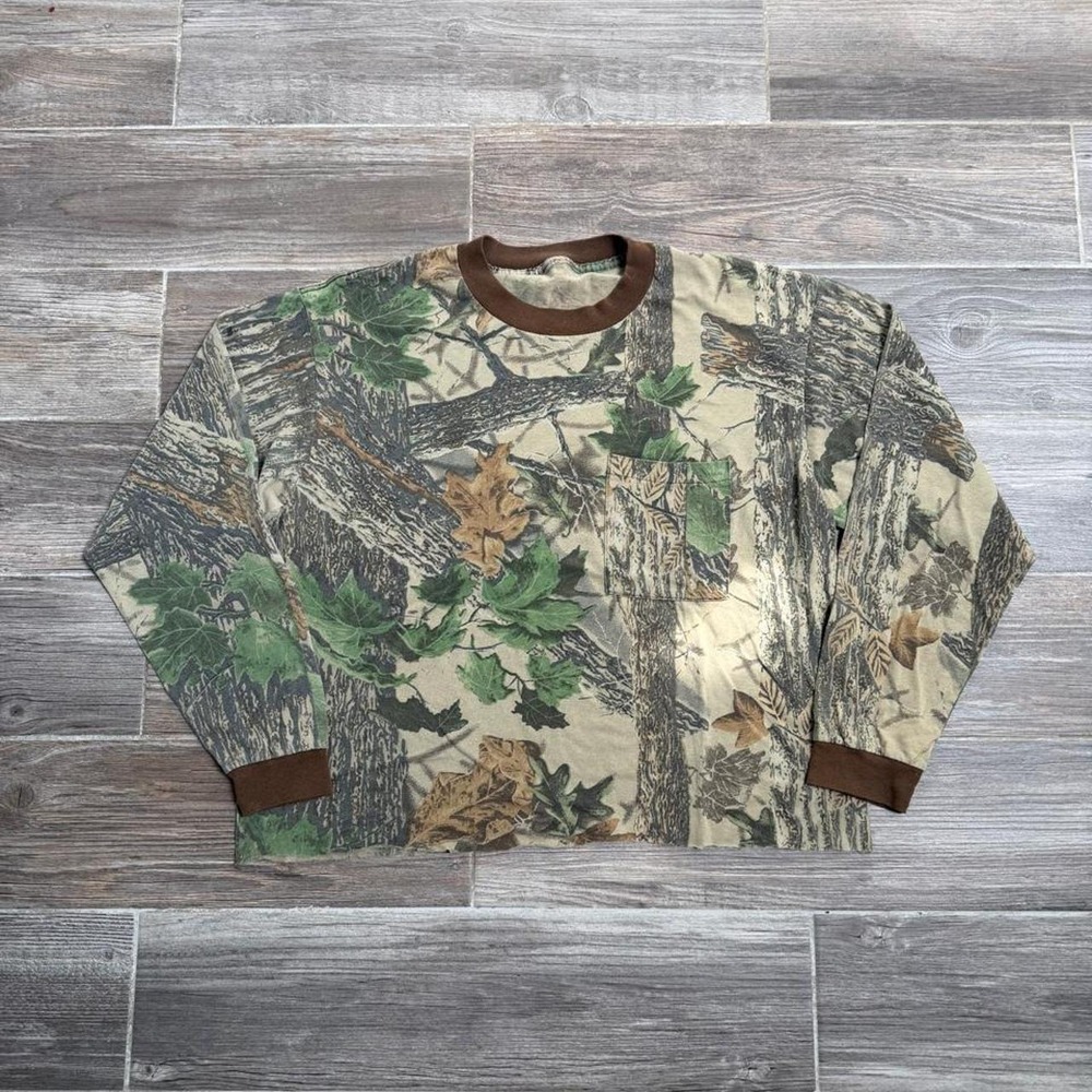 90s Realtree Camo Long Sleeve cropped boxy Shirt size S